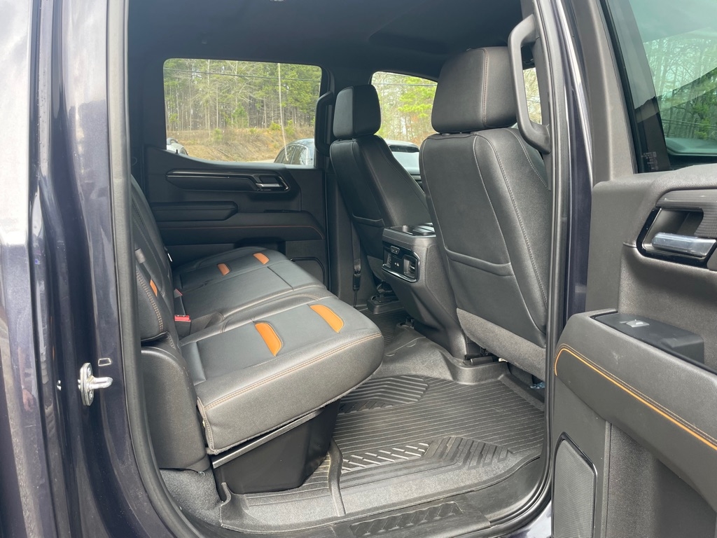GMC Sierra 1500 AT4 Crew Cab 4WD 2022
