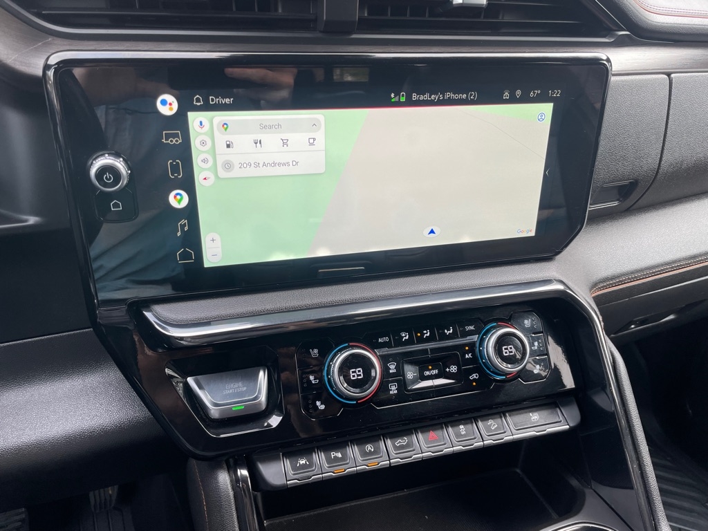 GMC Sierra 1500 AT4 Crew Cab 4WD 2022