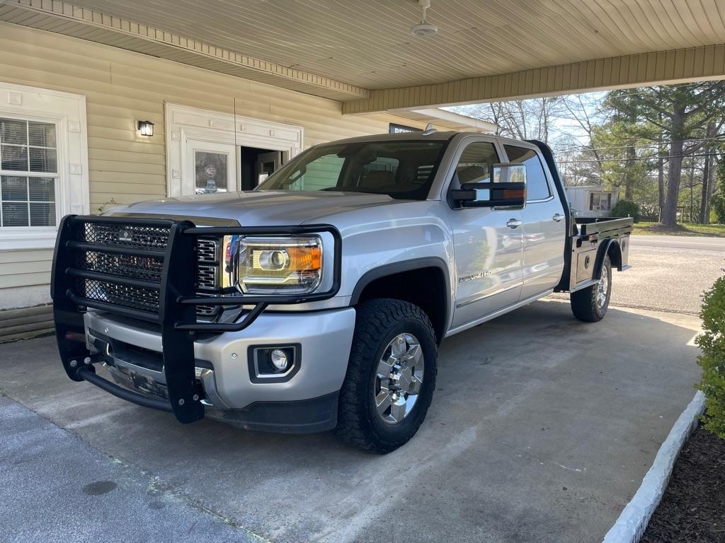 2022 GMC Sierra 2500HD Denali Crew Cab 4WD SB
