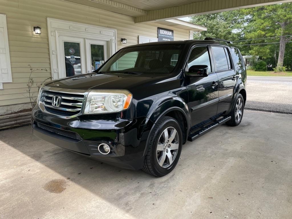 2012 Honda Pilot Touring 2WD 5-Spd AT with DVD