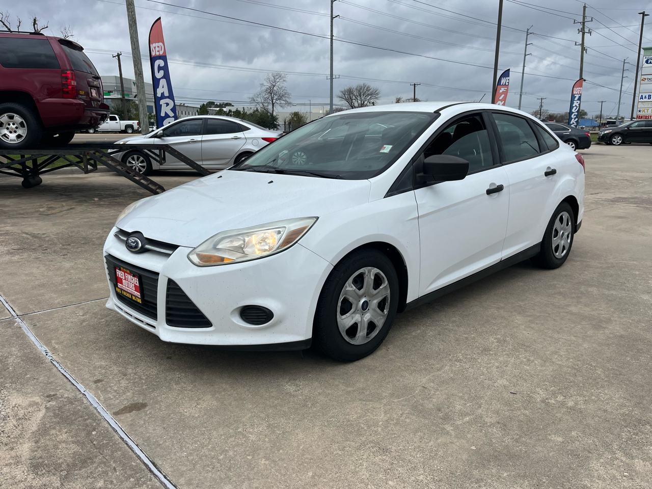 Ford Focus S Sedan 2014