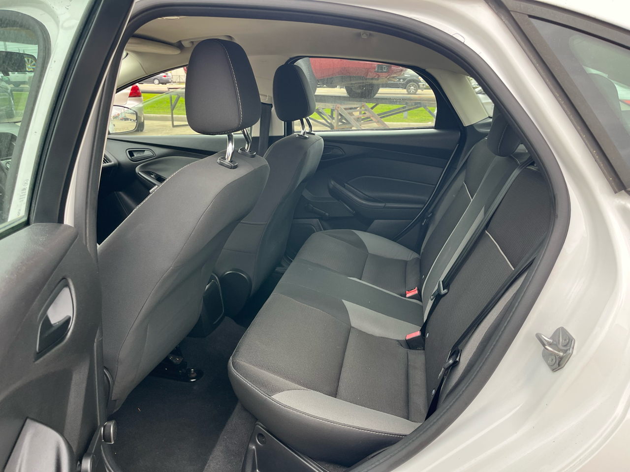 Ford Focus S Sedan 2014