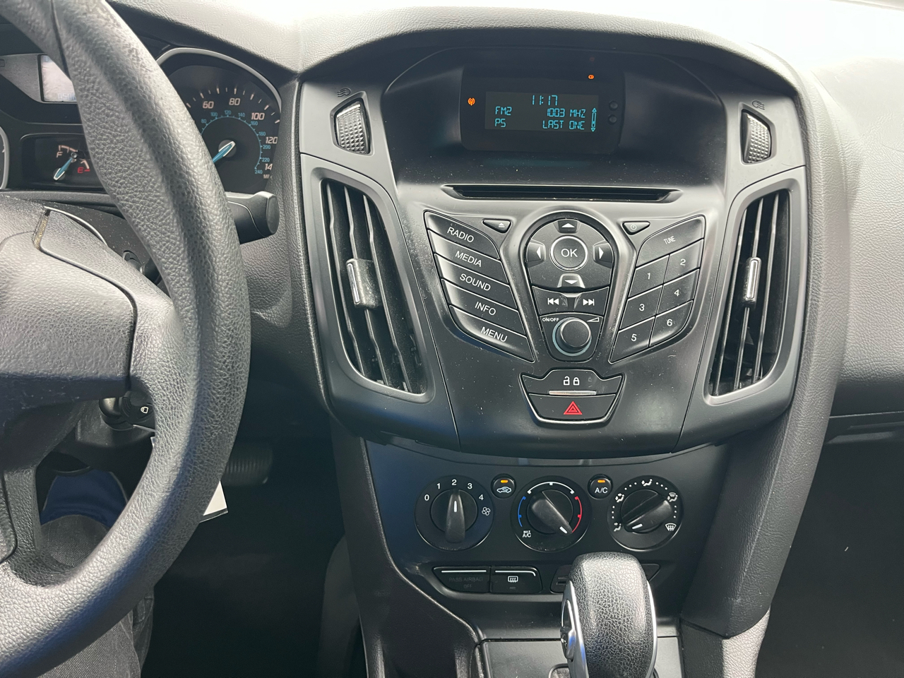 Ford Focus S Sedan 2014