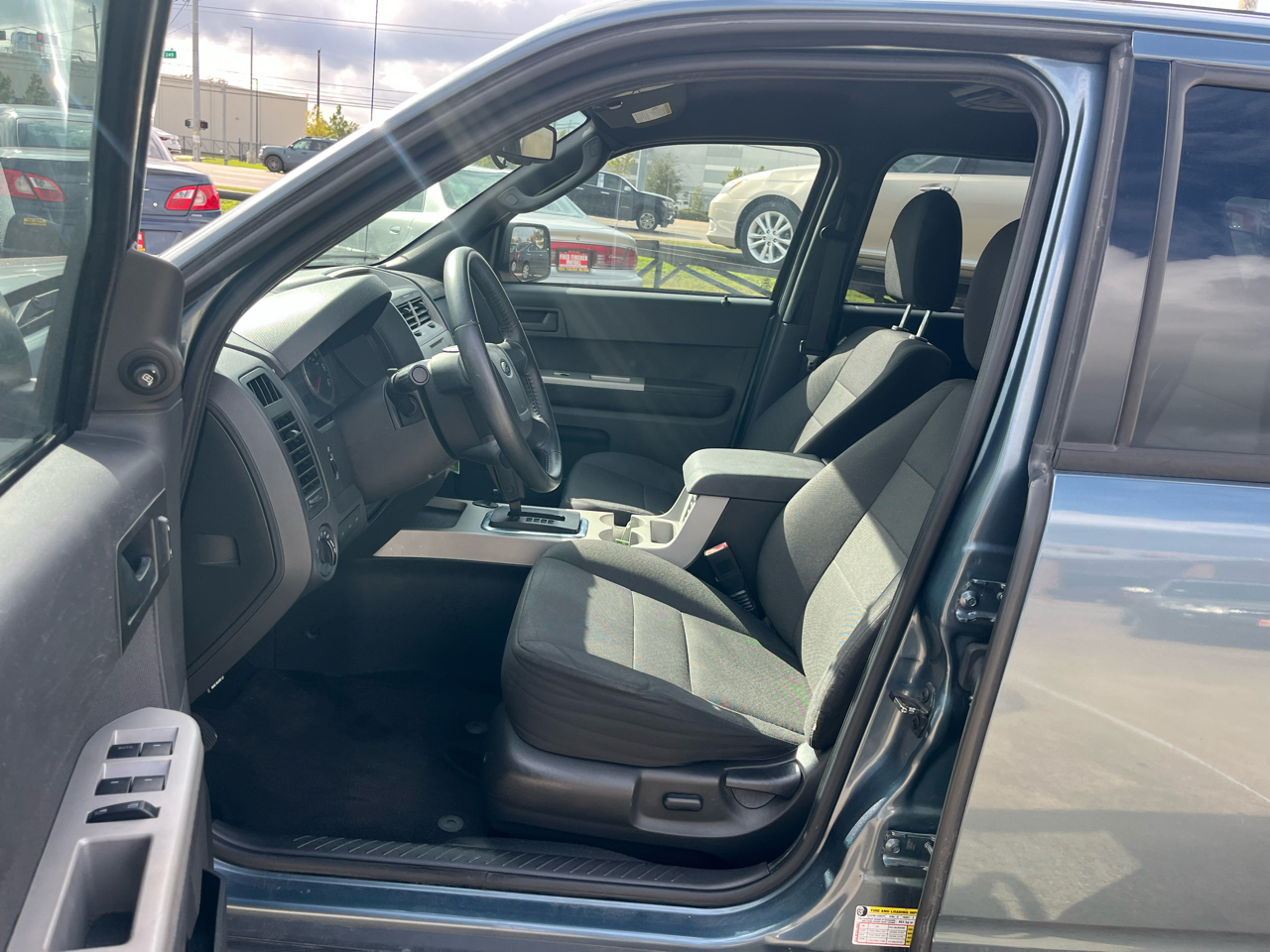 Ford Escape XLT FWD 2012