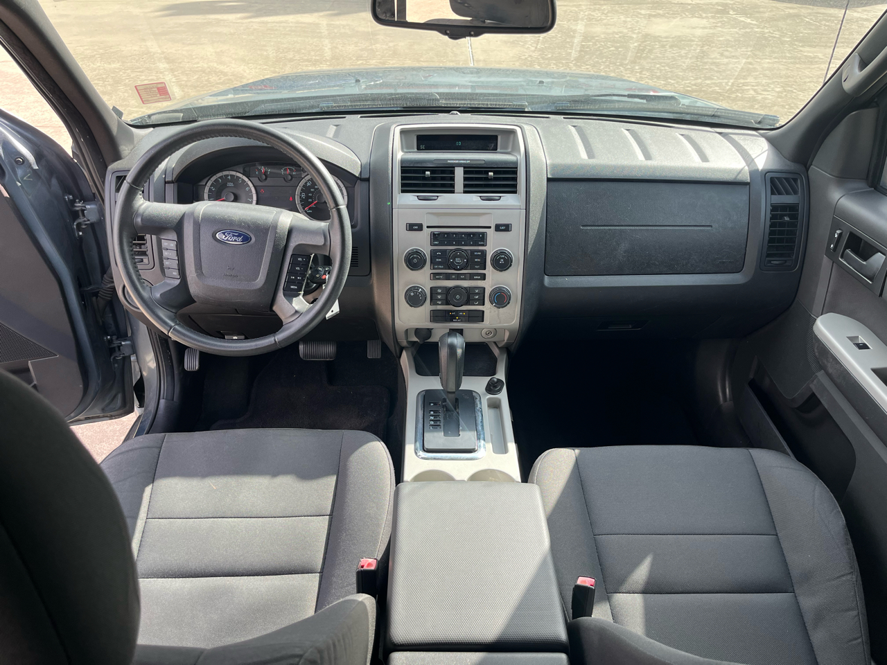 Ford Escape XLT FWD 2012