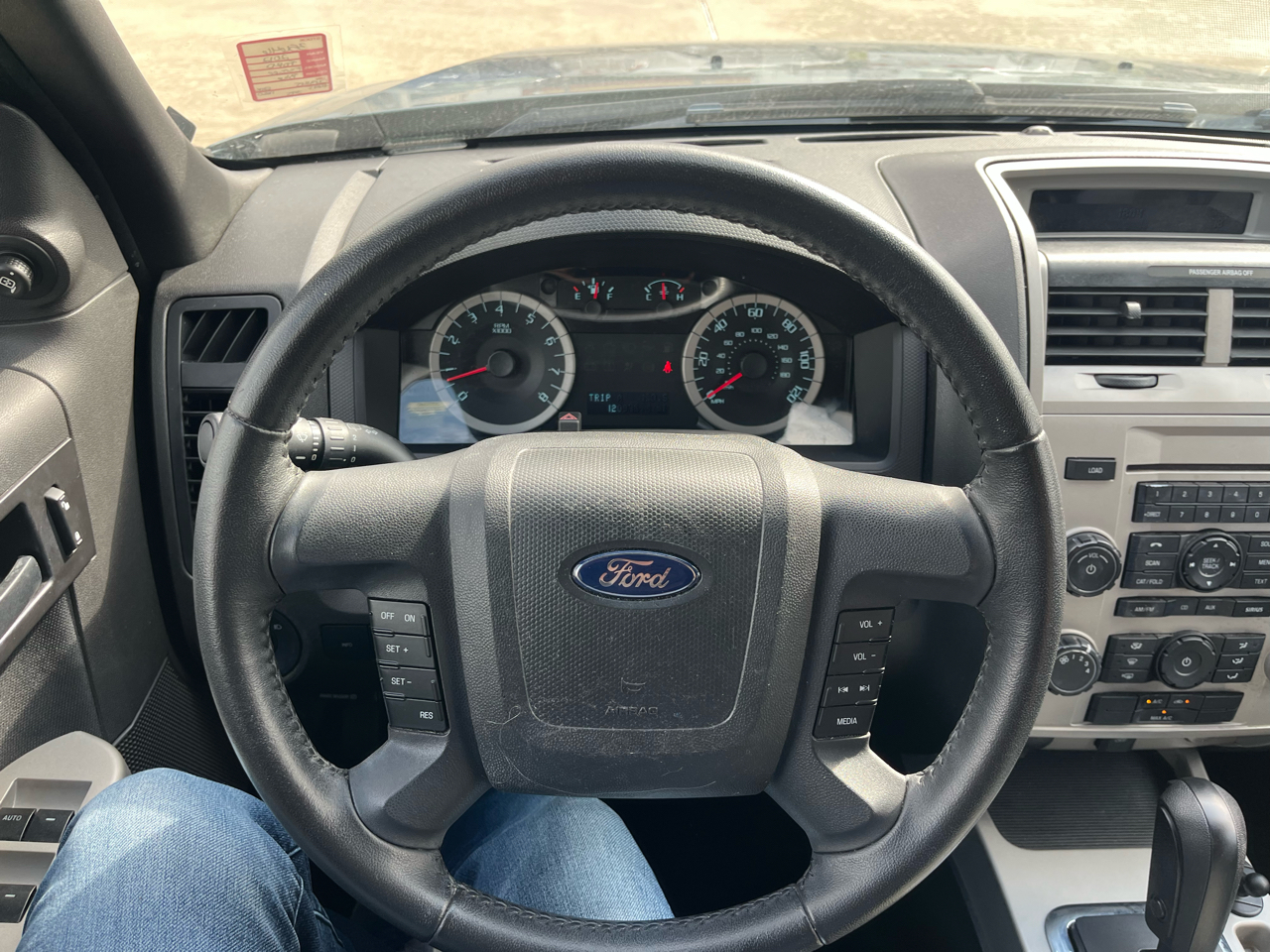 Ford Escape XLT FWD 2012