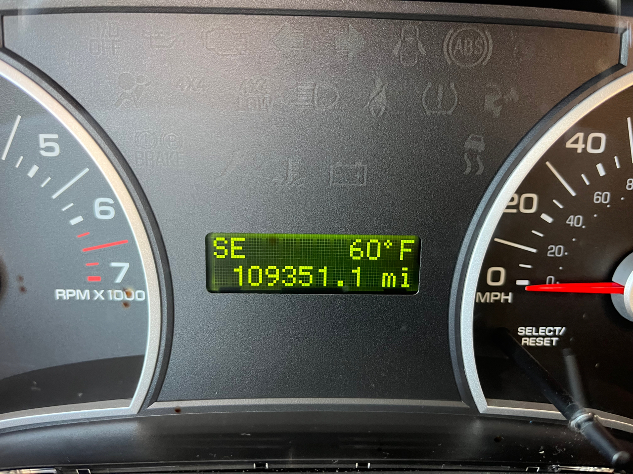 Ford Explorer XLT 4.0L 4WD 2010