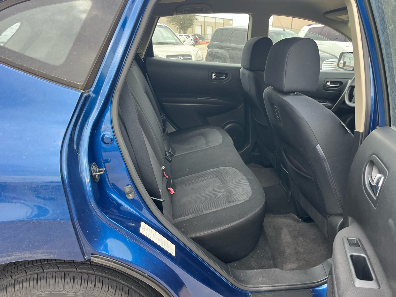 Nissan Rogue S 2WD 2011