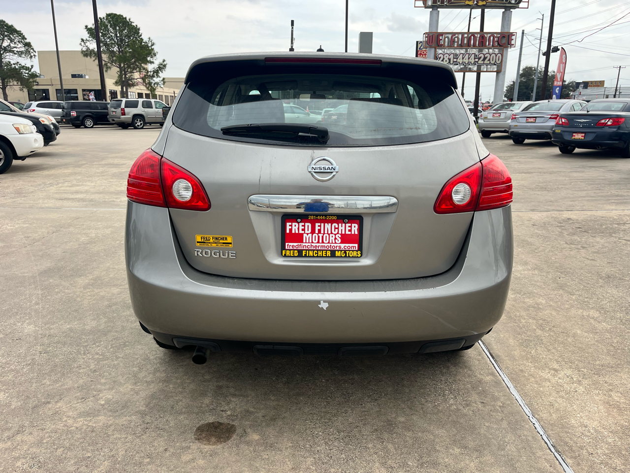 Nissan Rogue S FWD Krom Edition 2012