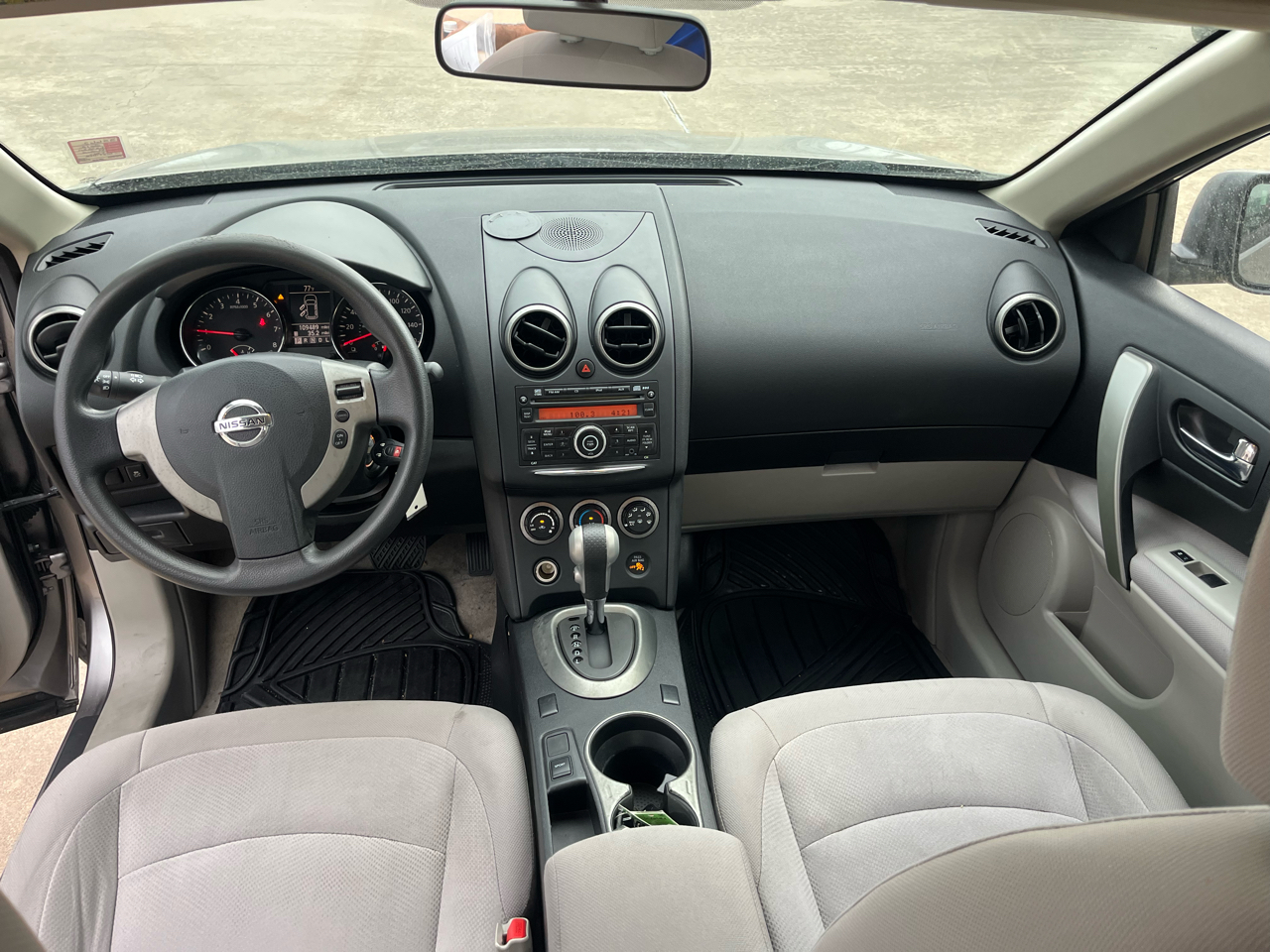 Nissan Rogue S FWD Krom Edition 2012