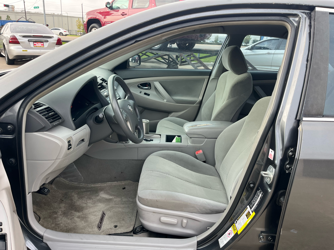 Toyota Camry SE 5-Spd AT 2009