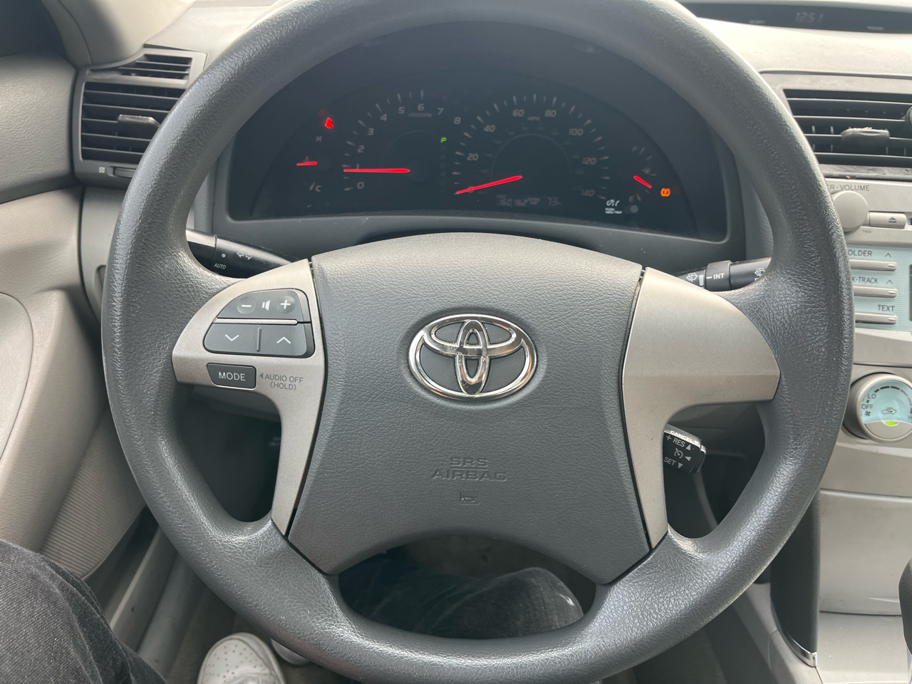 Toyota Camry SE 5-Spd AT 2009