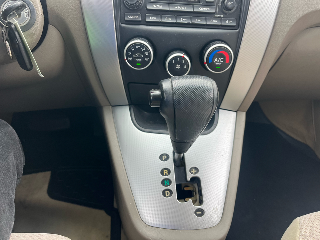 Hyundai Tucson GLS 2.7 2WD 2006