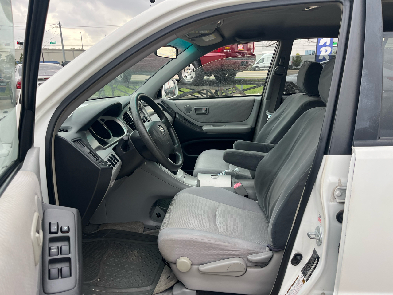 Toyota Highlander 2WD with 3rd-Row Seat 2006