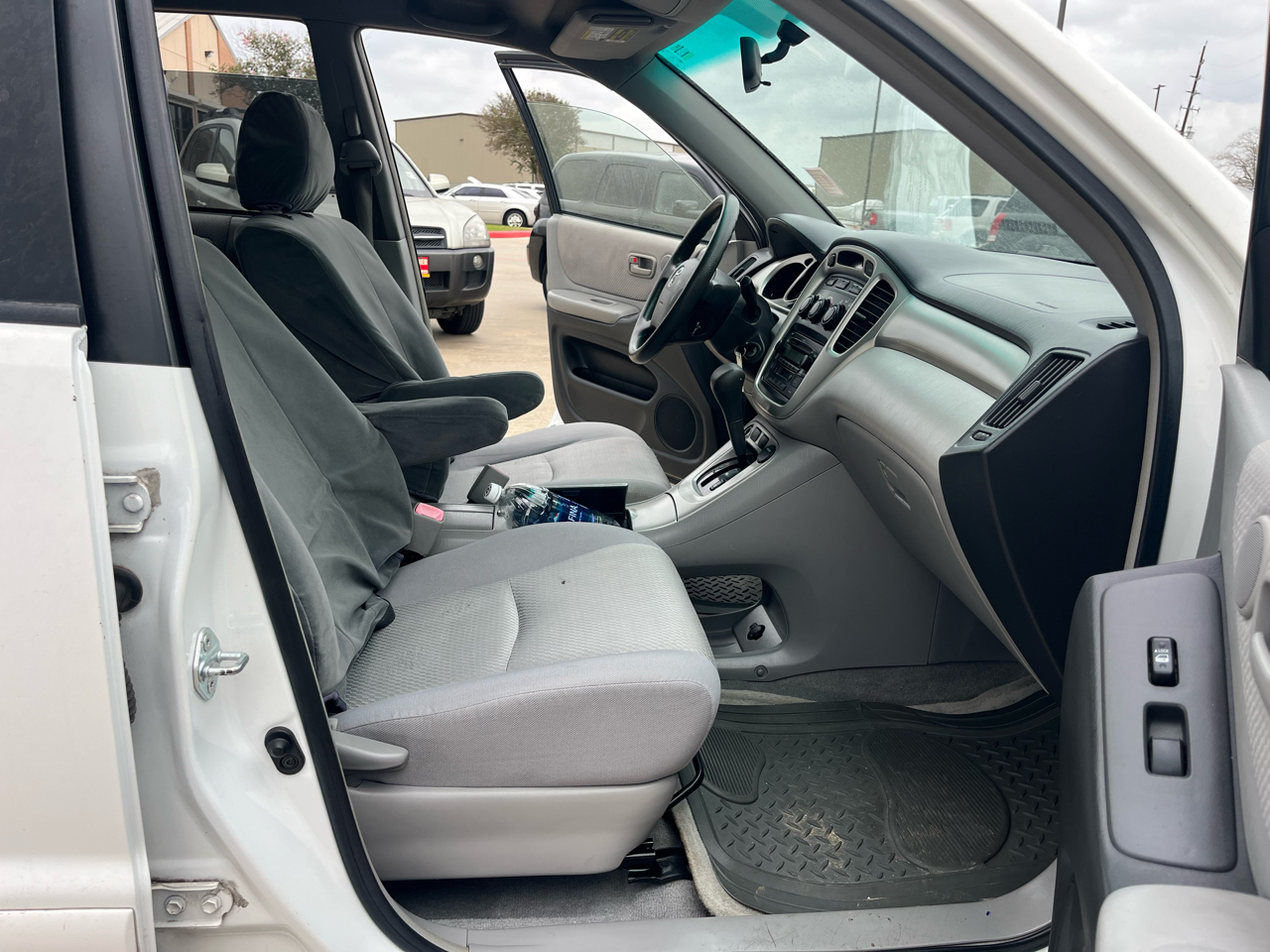 Toyota Highlander 2WD with 3rd-Row Seat 2006