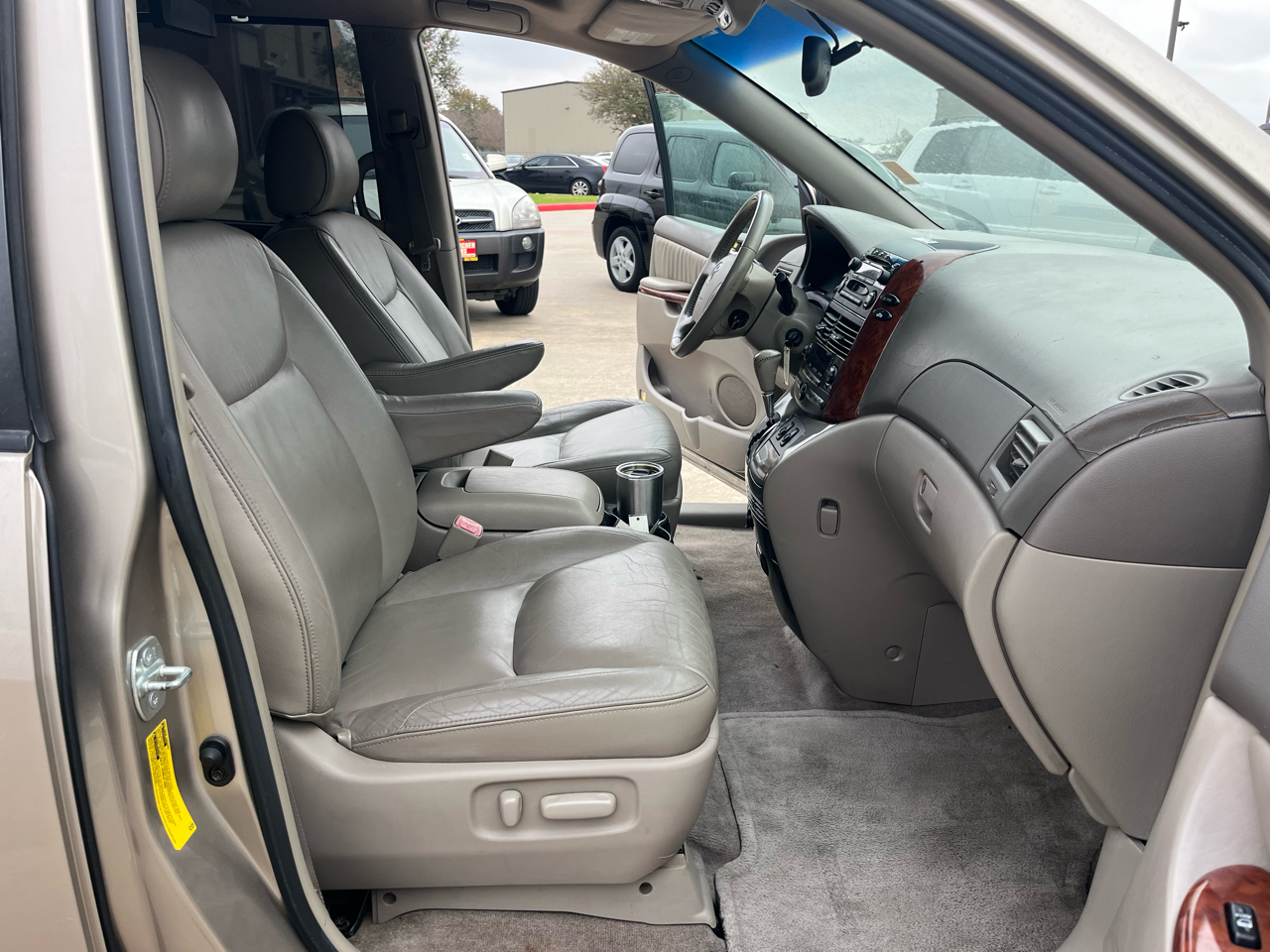 Toyota Sienna XLE 2005