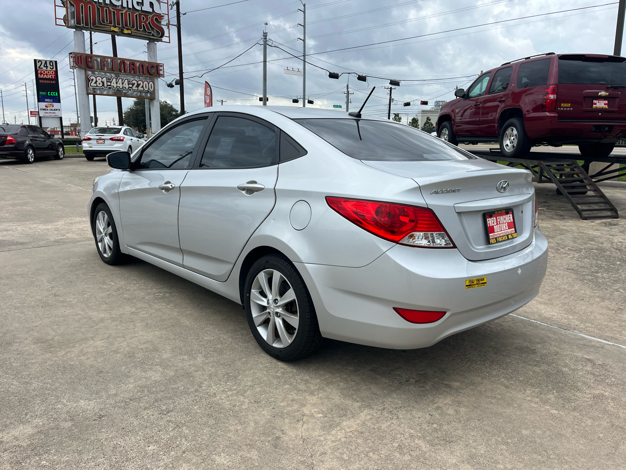 Hyundai Accent GLS 4-Door 2012