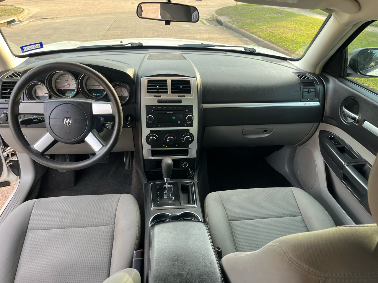 Dodge Charger SE 2009