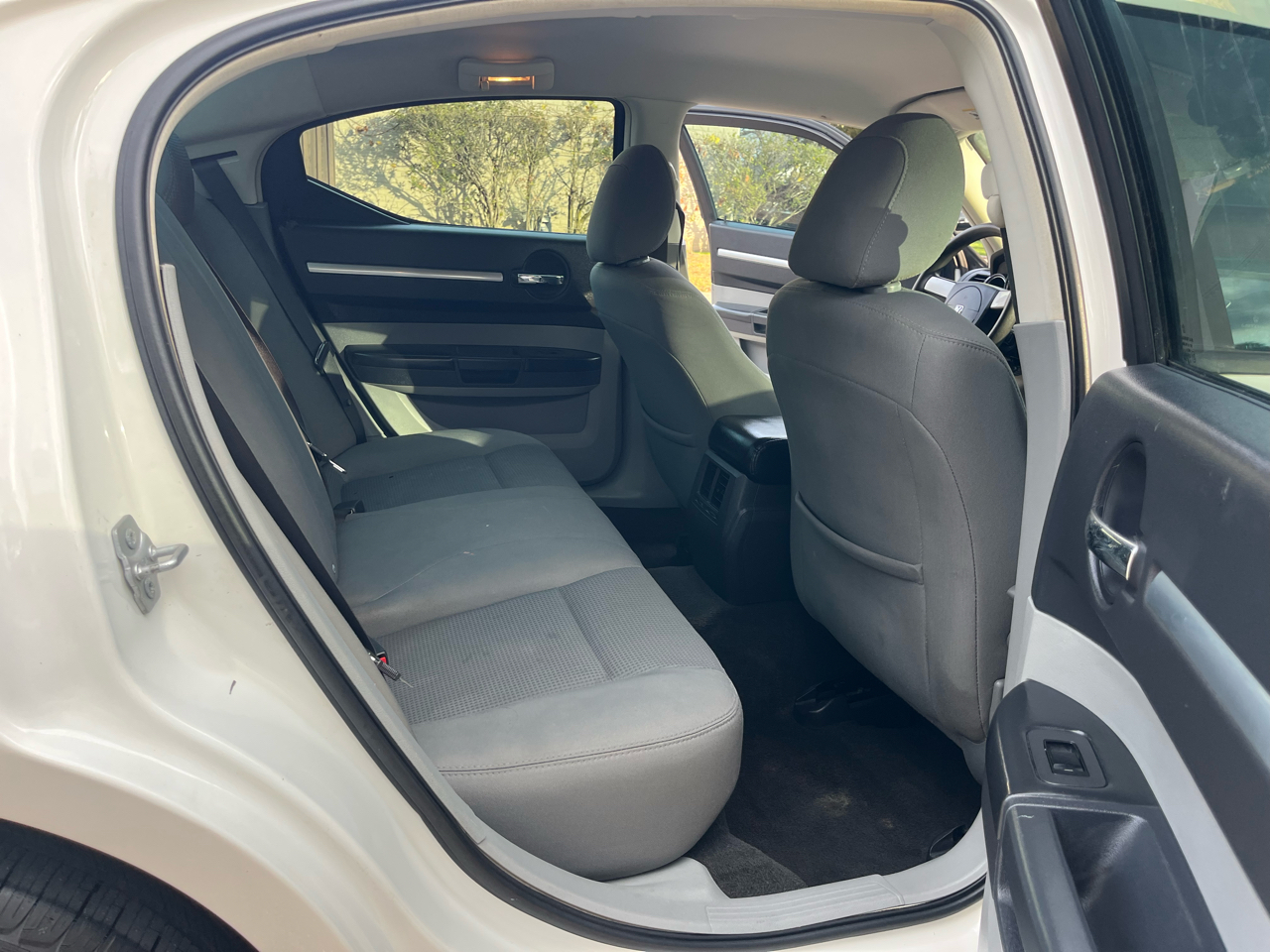 Dodge Charger SE 2009