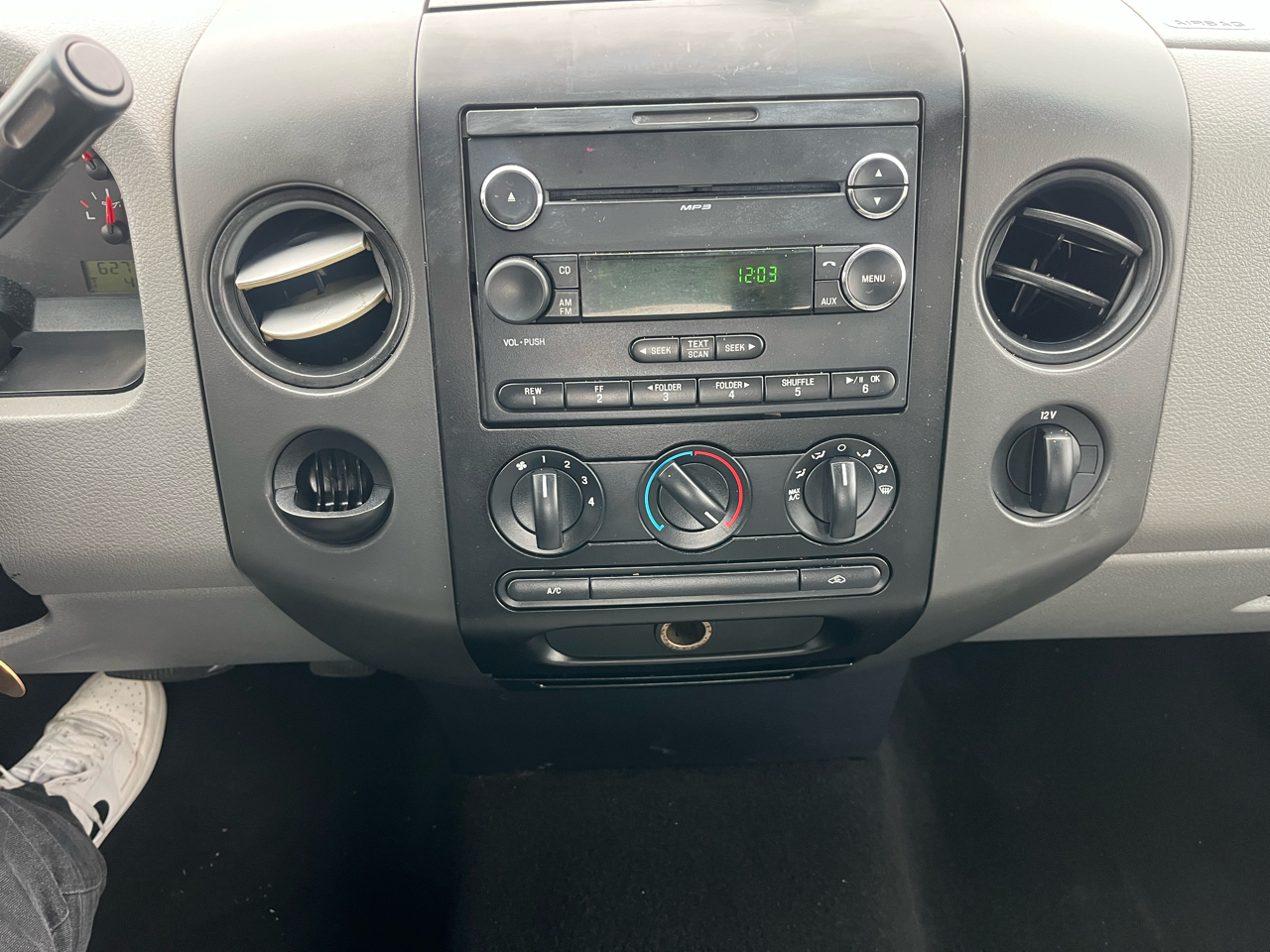 Ford F-150 XL 2WD 2008