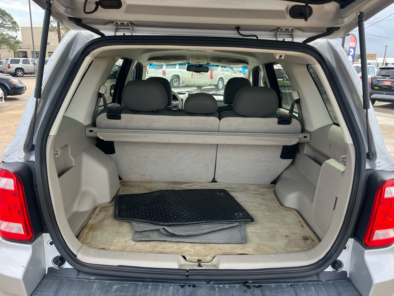 Ford Escape XLT FWD V6 2009