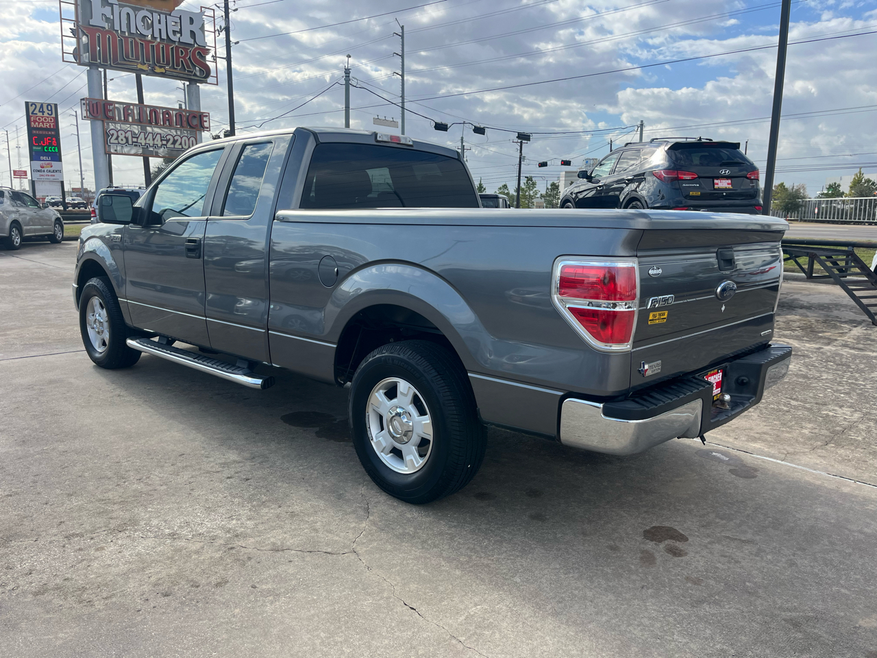 Ford F-150 XL SuperCab 8-ft. Bed 2WD 2013