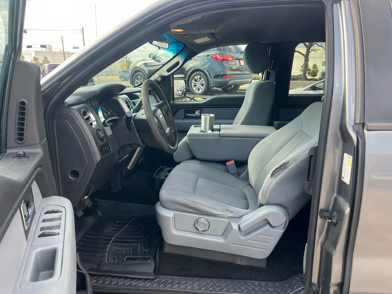 Ford F-150 XL SuperCab 8-ft. Bed 2WD 2013