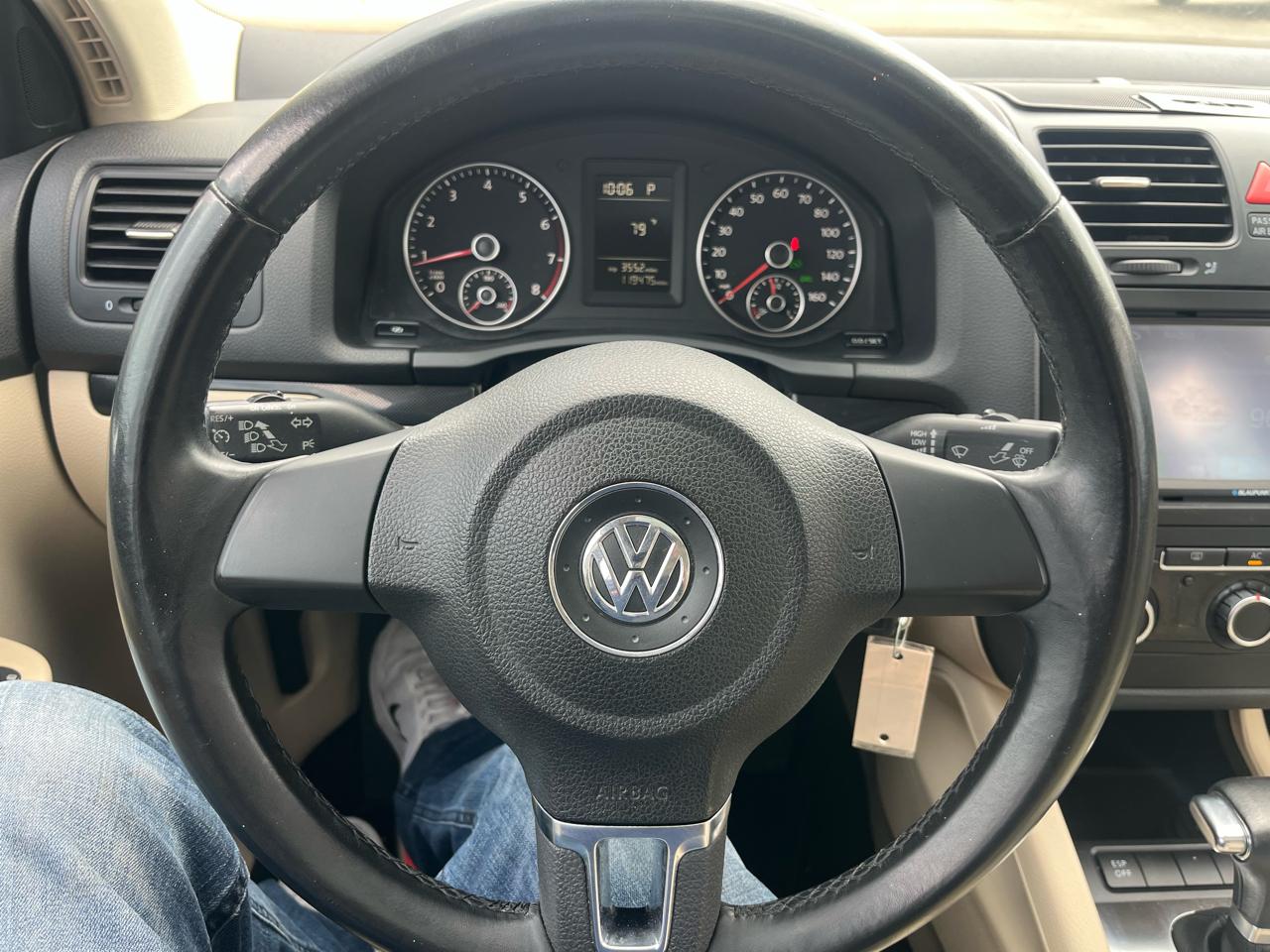 Volkswagen Jetta SE 2010