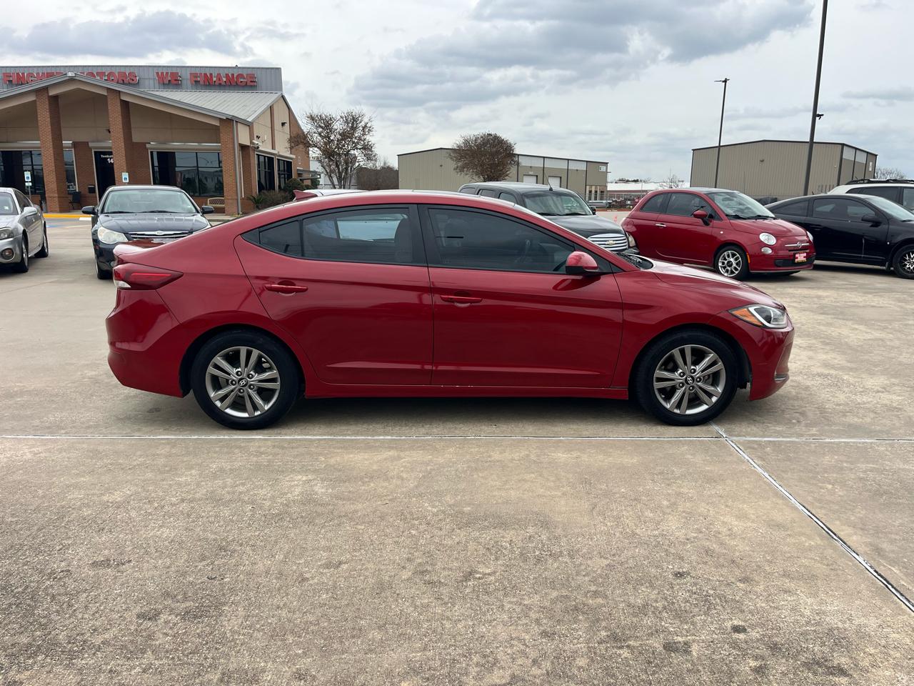 Hyundai Elantra Value Edition 6A 2017