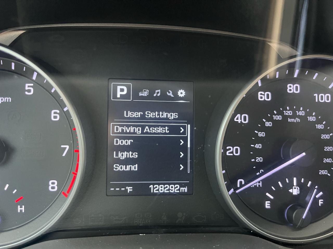 Hyundai Elantra Value Edition 6A 2017