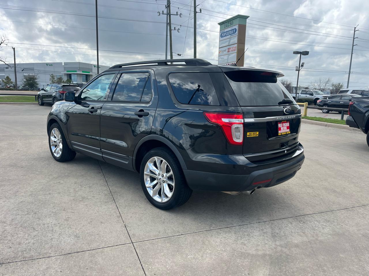 Ford Explorer Base FWD 2013
