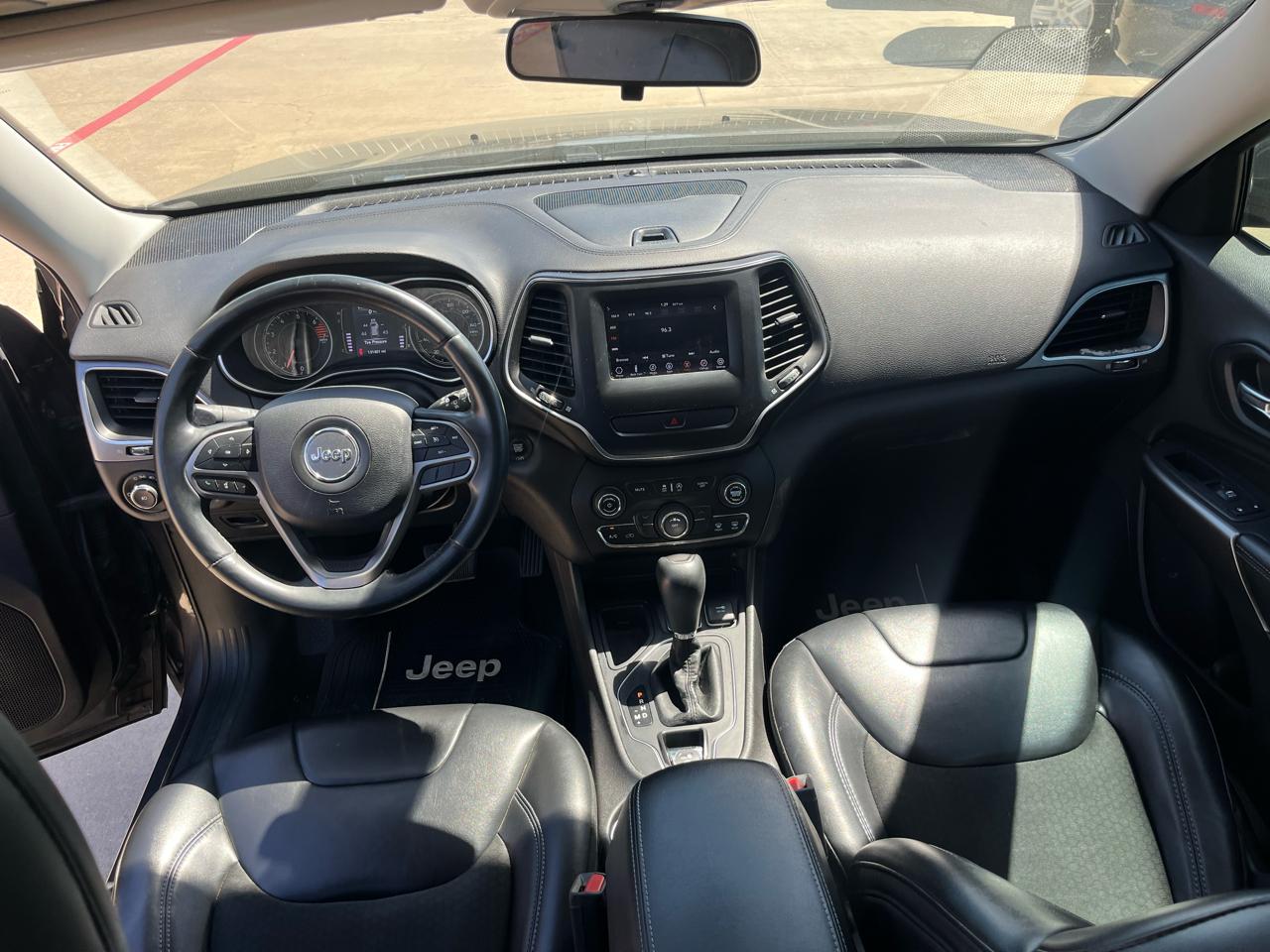 Jeep Cherokee Latitude Plus FWD 2019