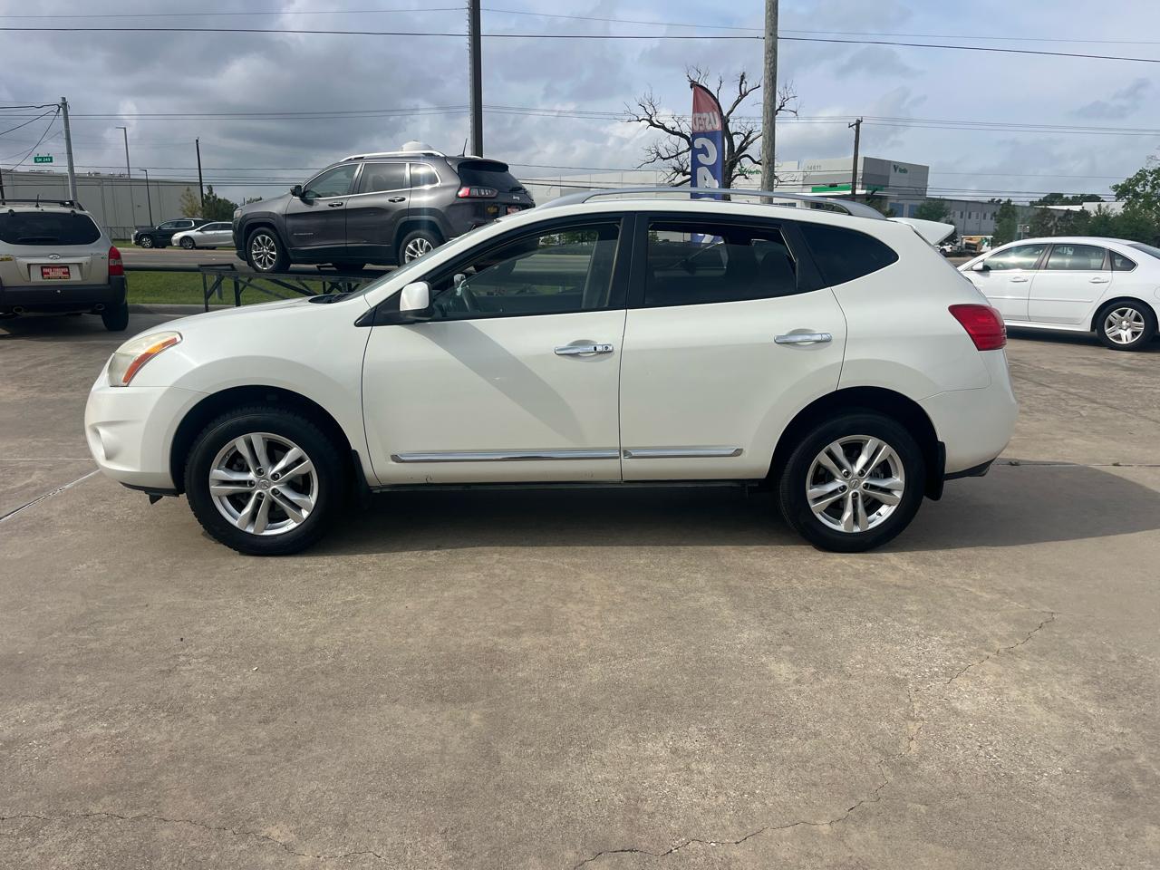 Nissan Rogue S 2WD 2012