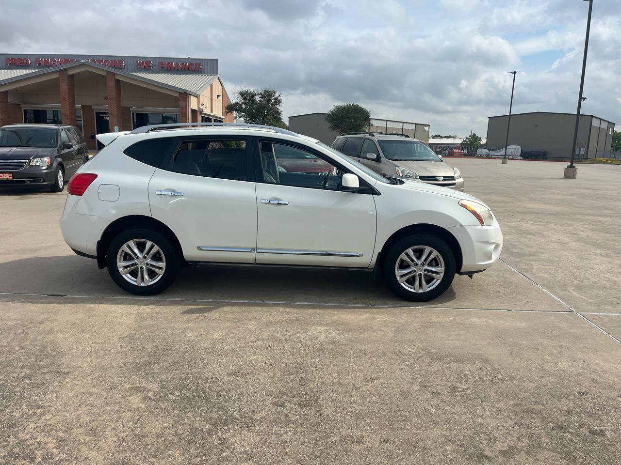 Nissan Rogue S 2WD 2012