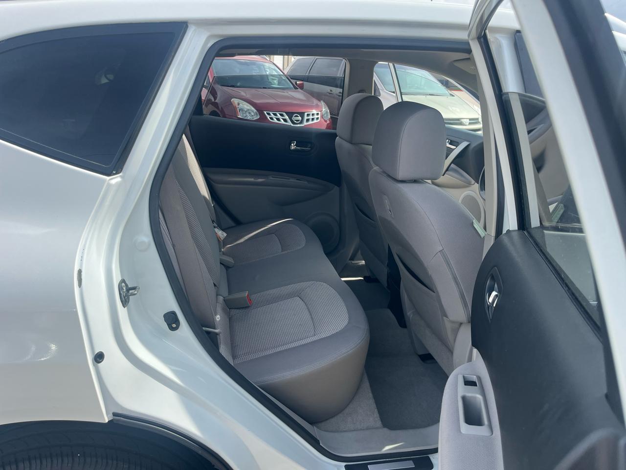 Nissan Rogue S 2WD 2012