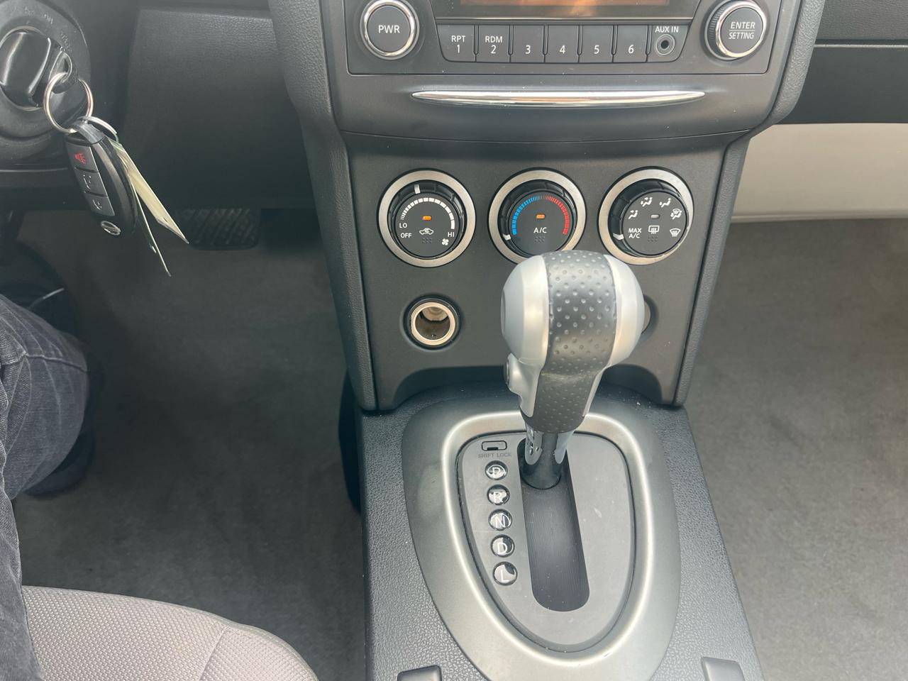 Nissan Rogue S 2WD 2012