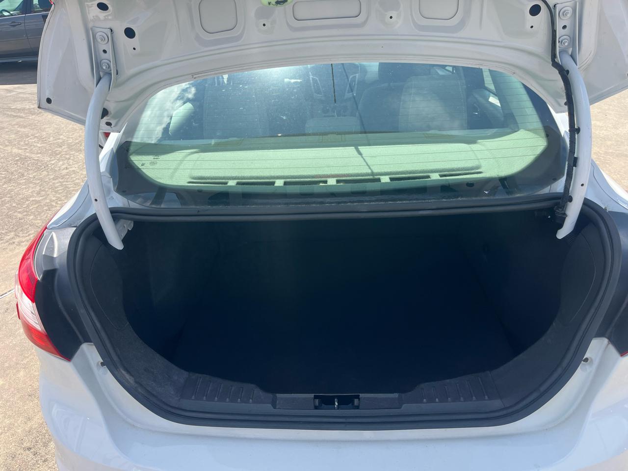 Ford Focus SE Sedan 2013