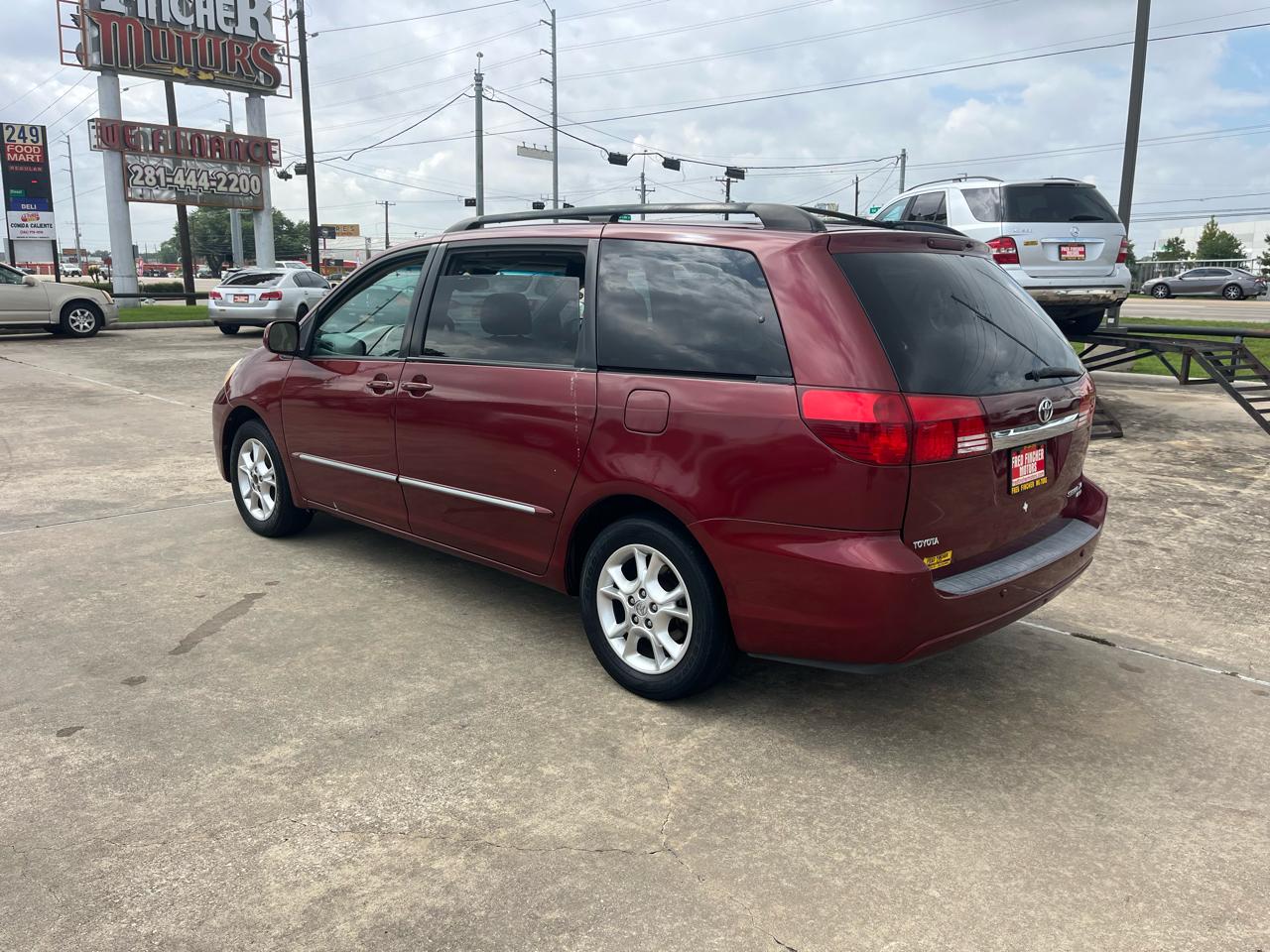 Toyota Sienna XLE 2005