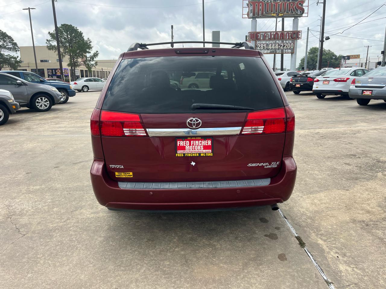 Toyota Sienna XLE 2005