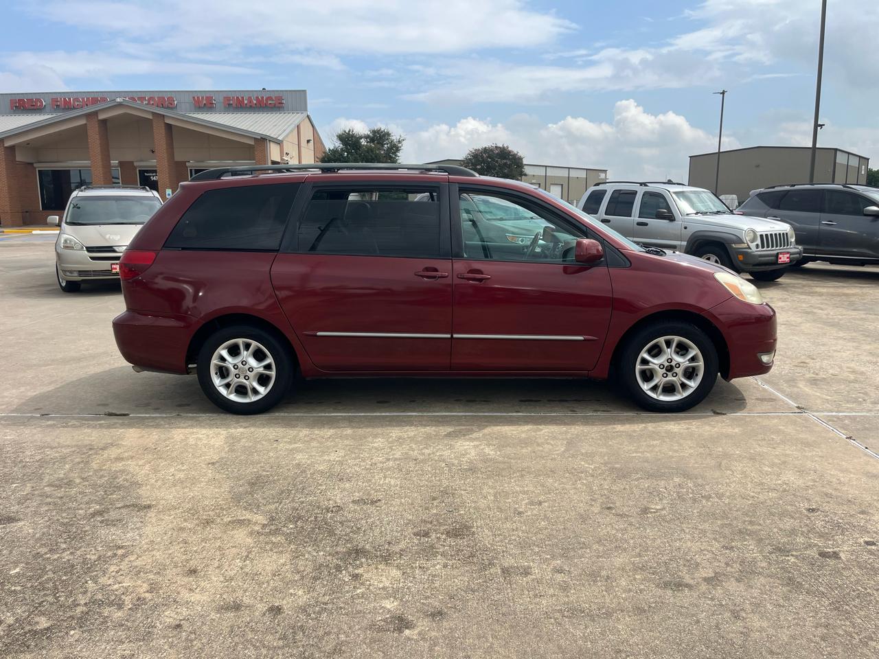 Toyota Sienna XLE 2005