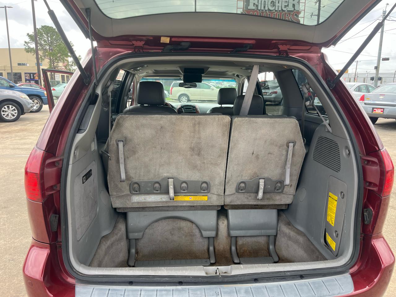 Toyota Sienna XLE 2005