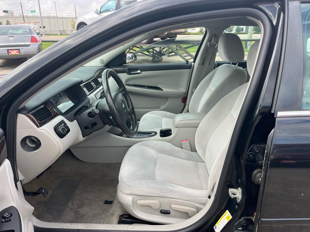 Chevrolet Impala LS 2012
