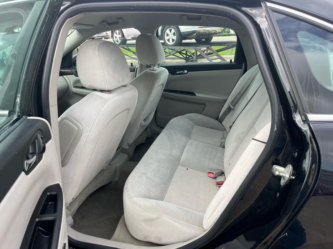 Chevrolet Impala LS 2012