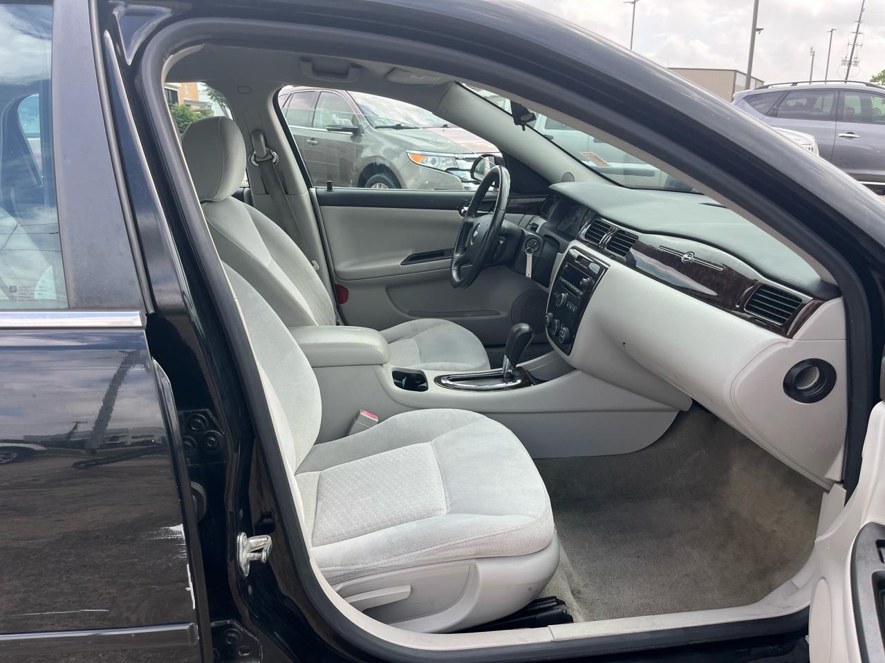 Chevrolet Impala LS 2012