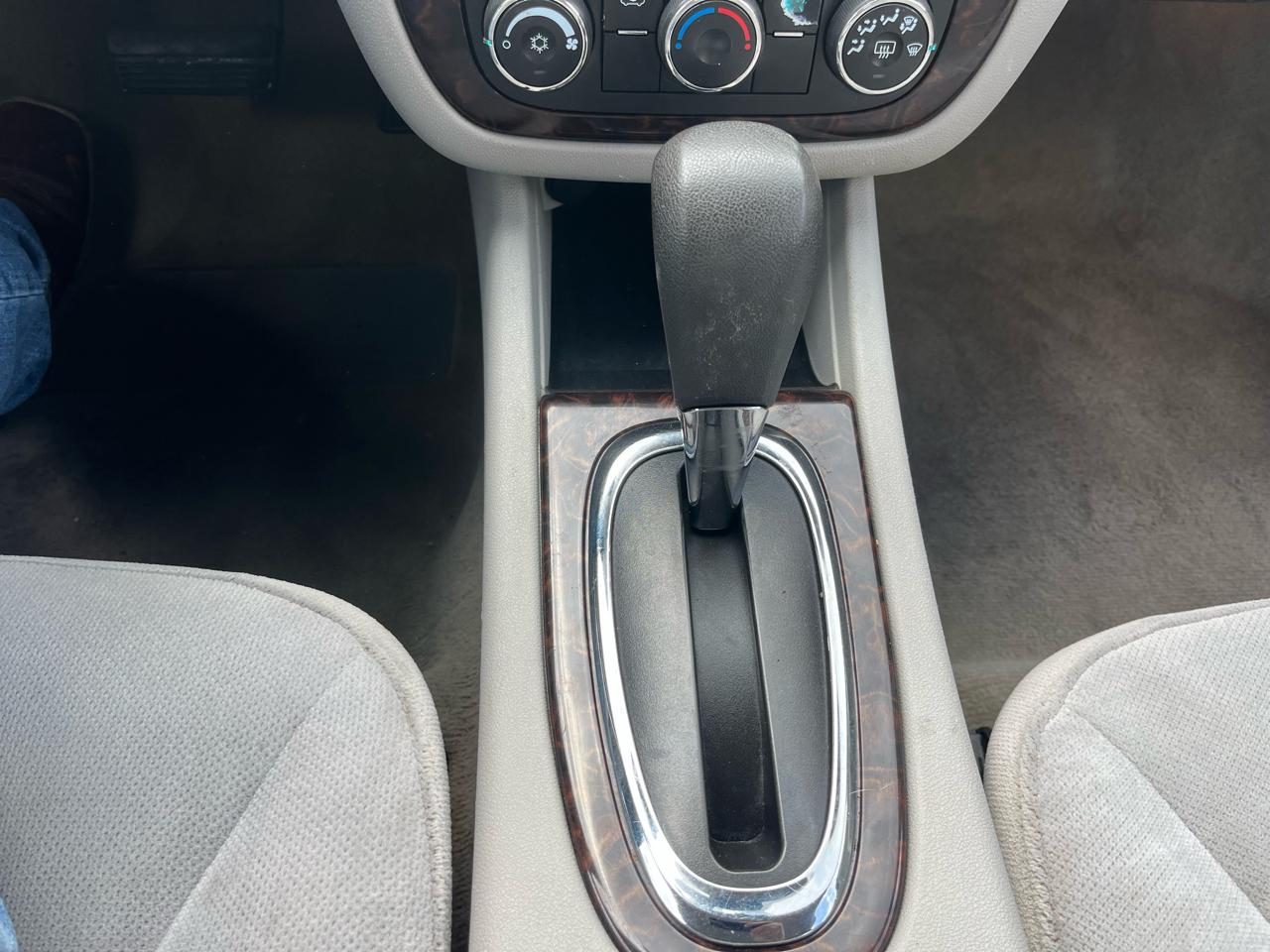 Chevrolet Impala LS 2012