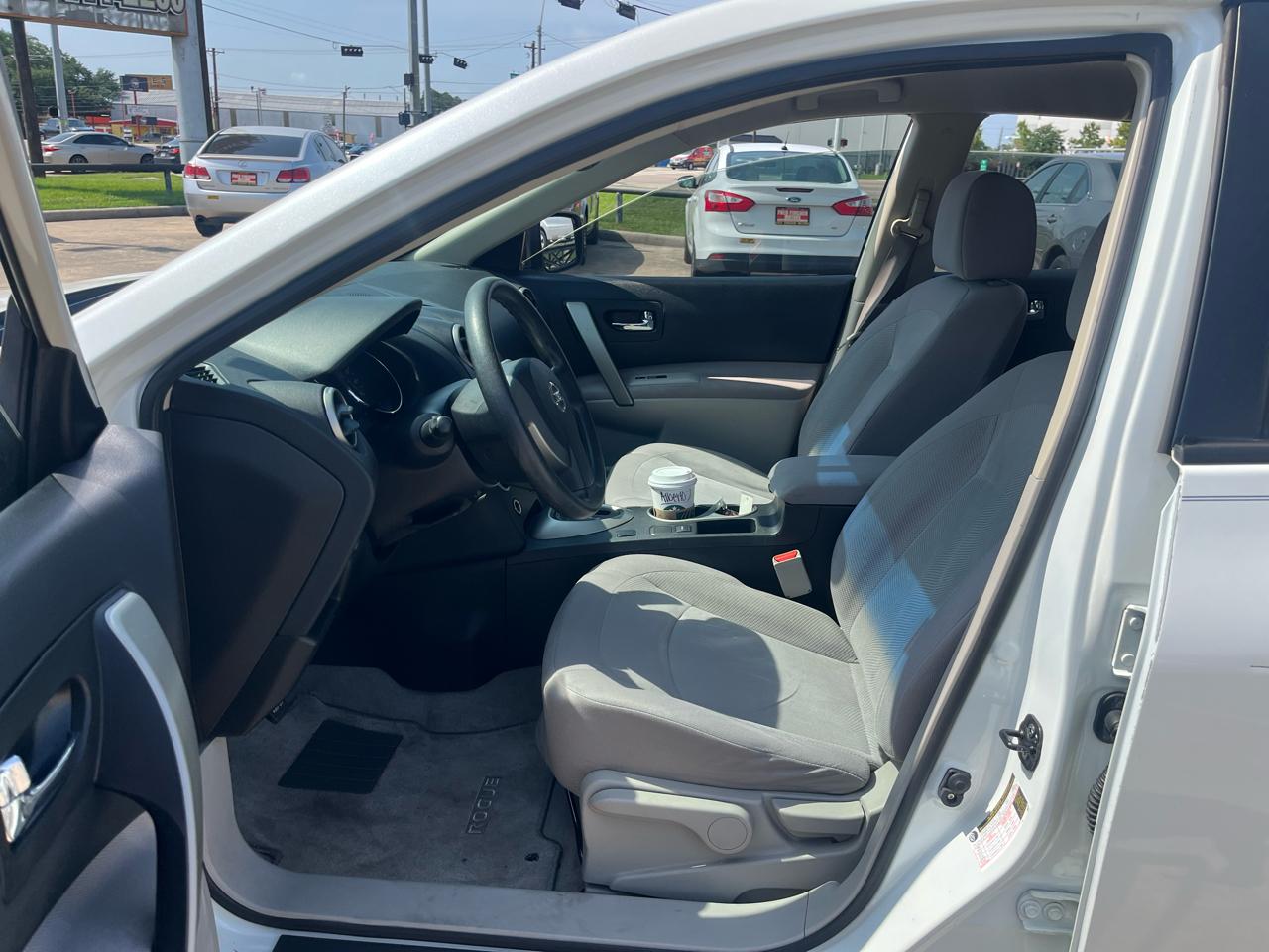Nissan Rogue S 2WD 2012