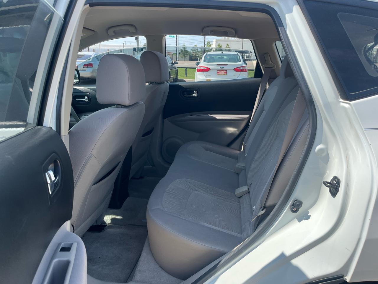 Nissan Rogue S 2WD 2012