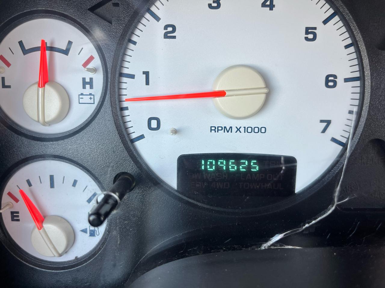 Dodge Ram 1500 ST Quad Cab Long Bed 4WD 2005