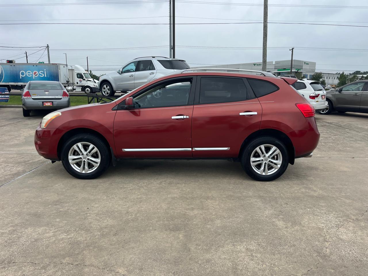 Nissan Rogue S 2WD 2013