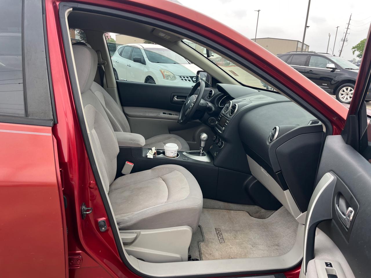 Nissan Rogue S 2WD 2013